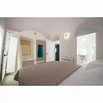 Atria Apartment *